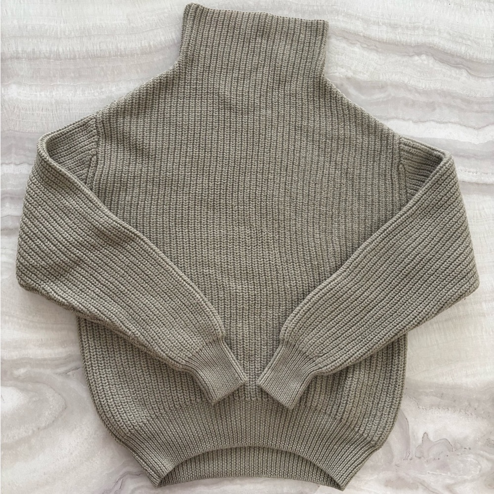 Wilfred Gray Turtleneck Sweater